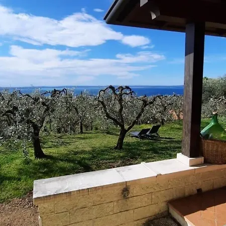 Casa Indipendente Cà Bottura Agli Ulivi * Garda (Verona)