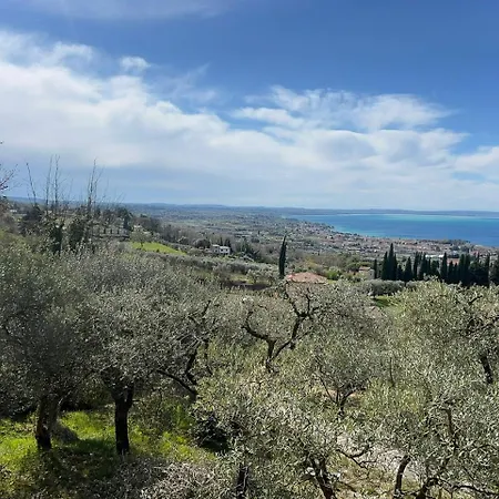 Casa Indipendente Cà Bottura Agli Ulivi * Garda (Verona)